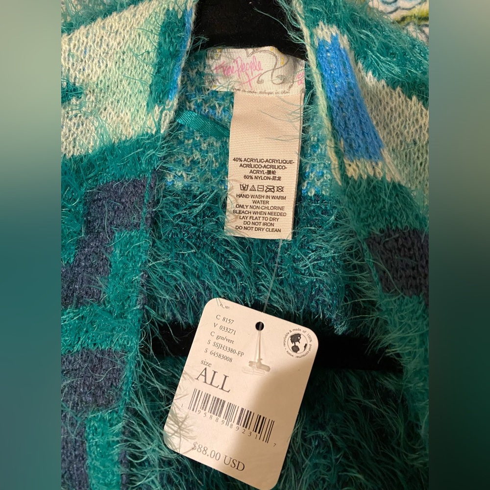NWT free people diamond back Aztec poncho. One SZ - Picture 5 of 5